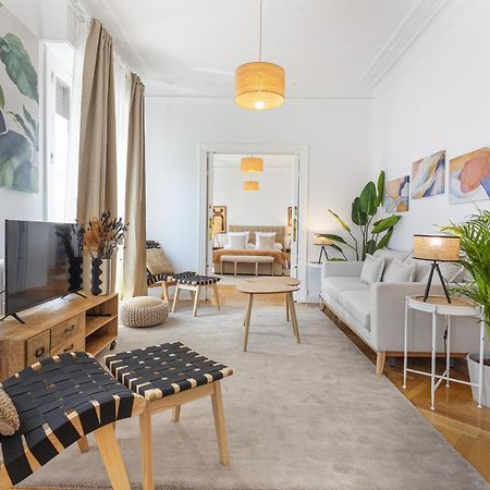 Apartamento Santa Ana Place En マドリード エクステリア 写真