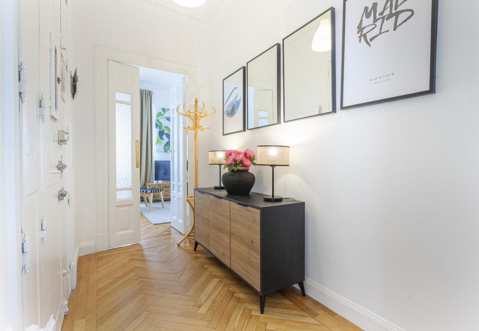Apartamento Santa Ana Place En マドリード エクステリア 写真